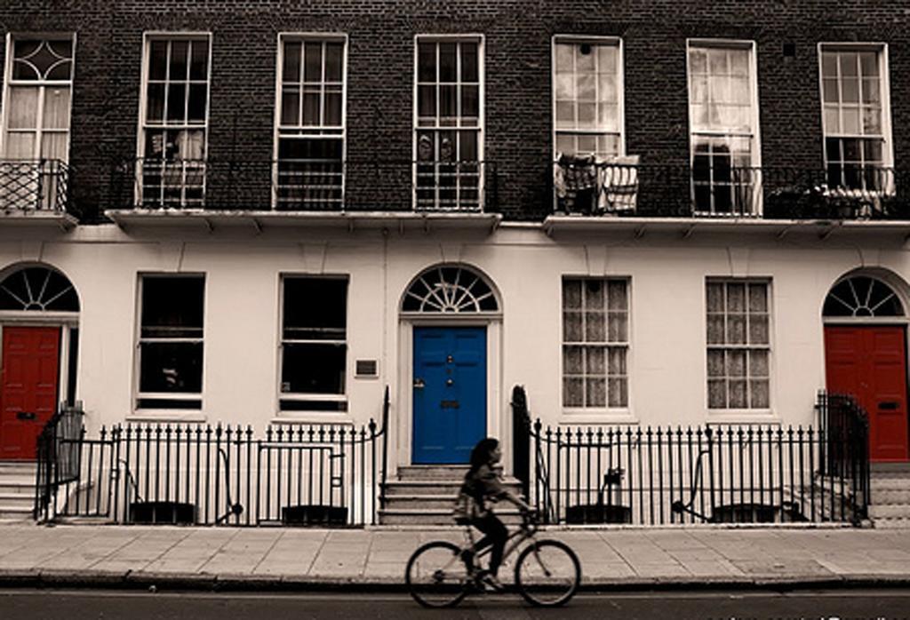 Sparkling Apartment In Kensington Olympia Londra Exterior foto